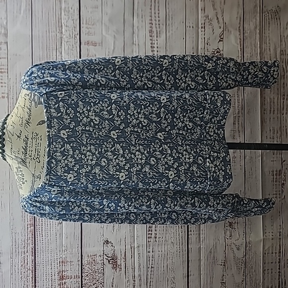 LC Lauren Conrad puff sleeve sweatshirt - Picture 7 of 10